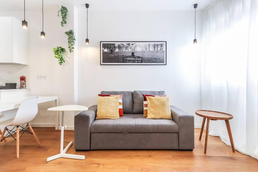 Vita Portucale ! Bright Campo Ourique W/ Terrace Lisboa Ngoại thất bức ảnh