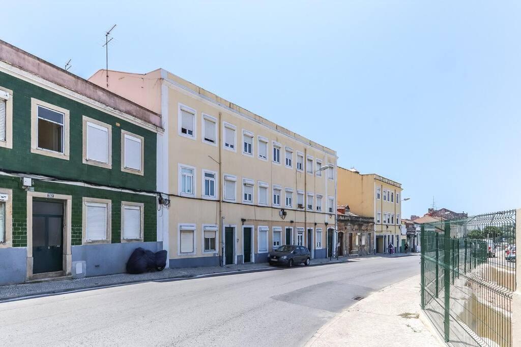 Vita Portucale ! Bright Campo Ourique W/ Terrace Lisboa Ngoại thất bức ảnh